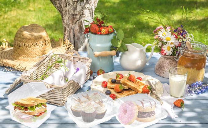 Pojemnik na żywność z kwadratowym zawieszeniem, plastikowe pojemniki na wywiezienie, jednorazowe pojemniki na sałatki, makaron 9