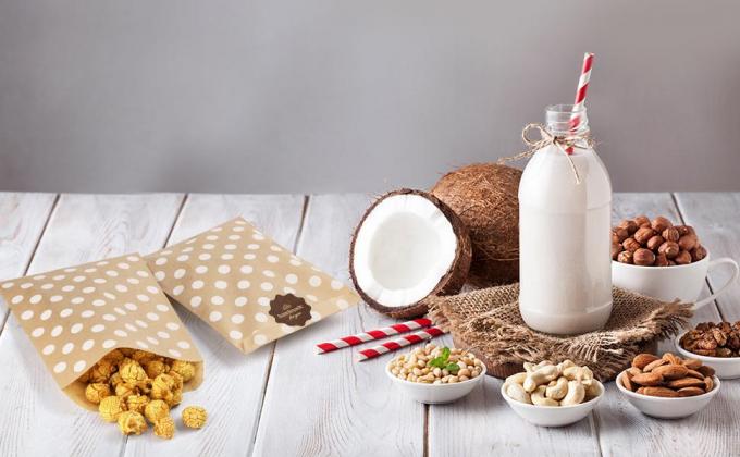 Brown Greaseproof Paper Bags with Polka Dot Pattern