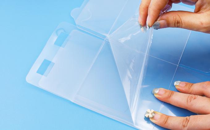 a layer of membrane to prevent transparent plastic box